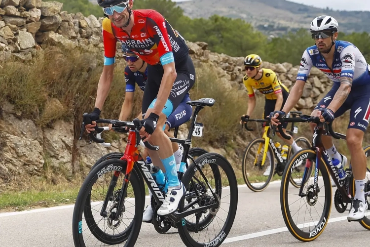 Loon naar werken voor Nederlander: Evenepoel grijpt nét naast vierde ritzege